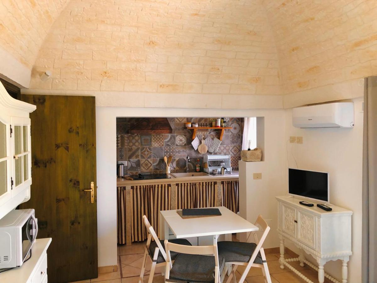 Penzion Trulli Di Zia Tata Locorotondo Exteriér fotografie